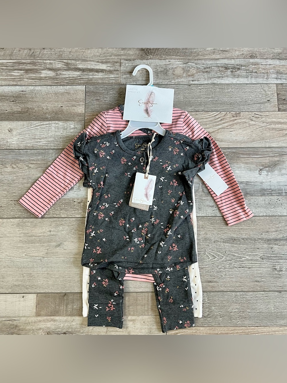 NWT Jessica Simpson 4 Piece Set Size 24 Months